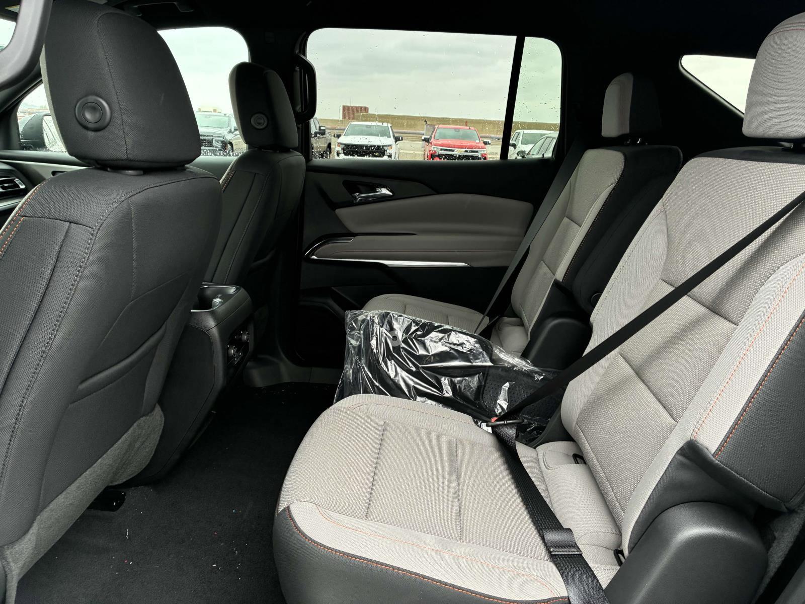 2025 Chevrolet Traverse Vehicle Photo in LOS ANGELES, CA 90007-3794