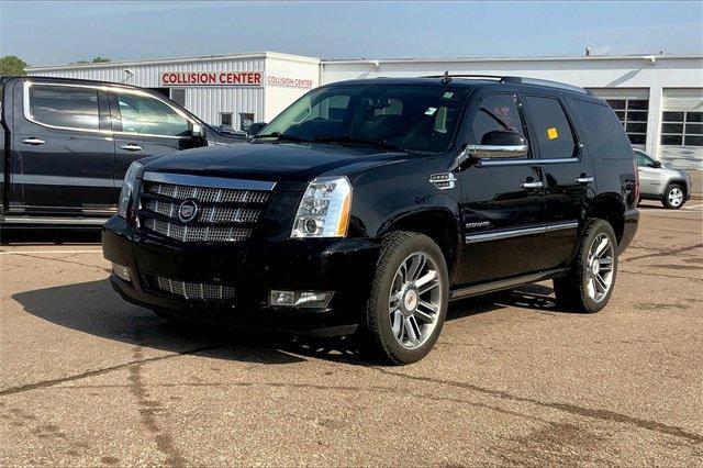 2012 Cadillac Escalade Vehicle Photo in TOPEKA, KS 66609-0000