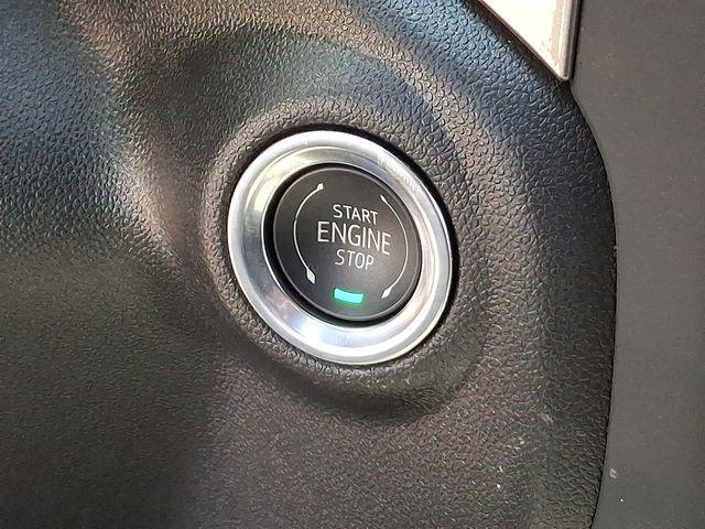 2025 GMC Sierra 3500 HD Chassis Cab Vehicle Photo in DANBURY, CT 06810-5034