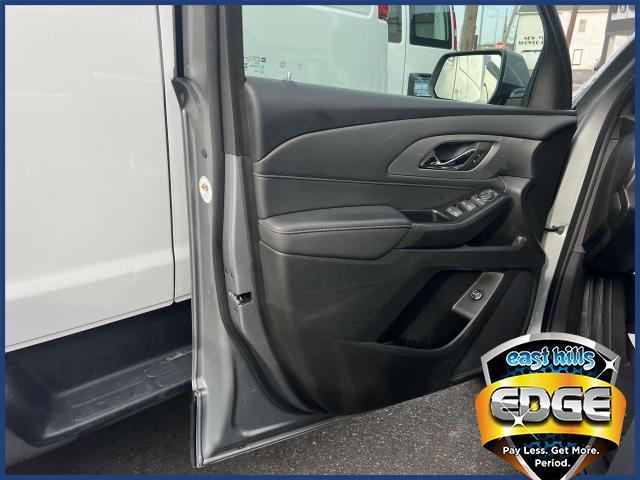 2023 Chevrolet Traverse Vehicle Photo in Roslyn, NY 11576