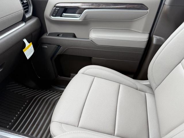 2025 Chevrolet Silverado 1500 Vehicle Photo in COLUMBIA, MO 65203-3903