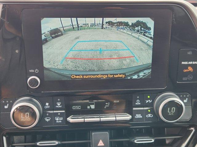 2024 Toyota Highlander Vehicle Photo in SUGAR LAND, TX 77478-0000