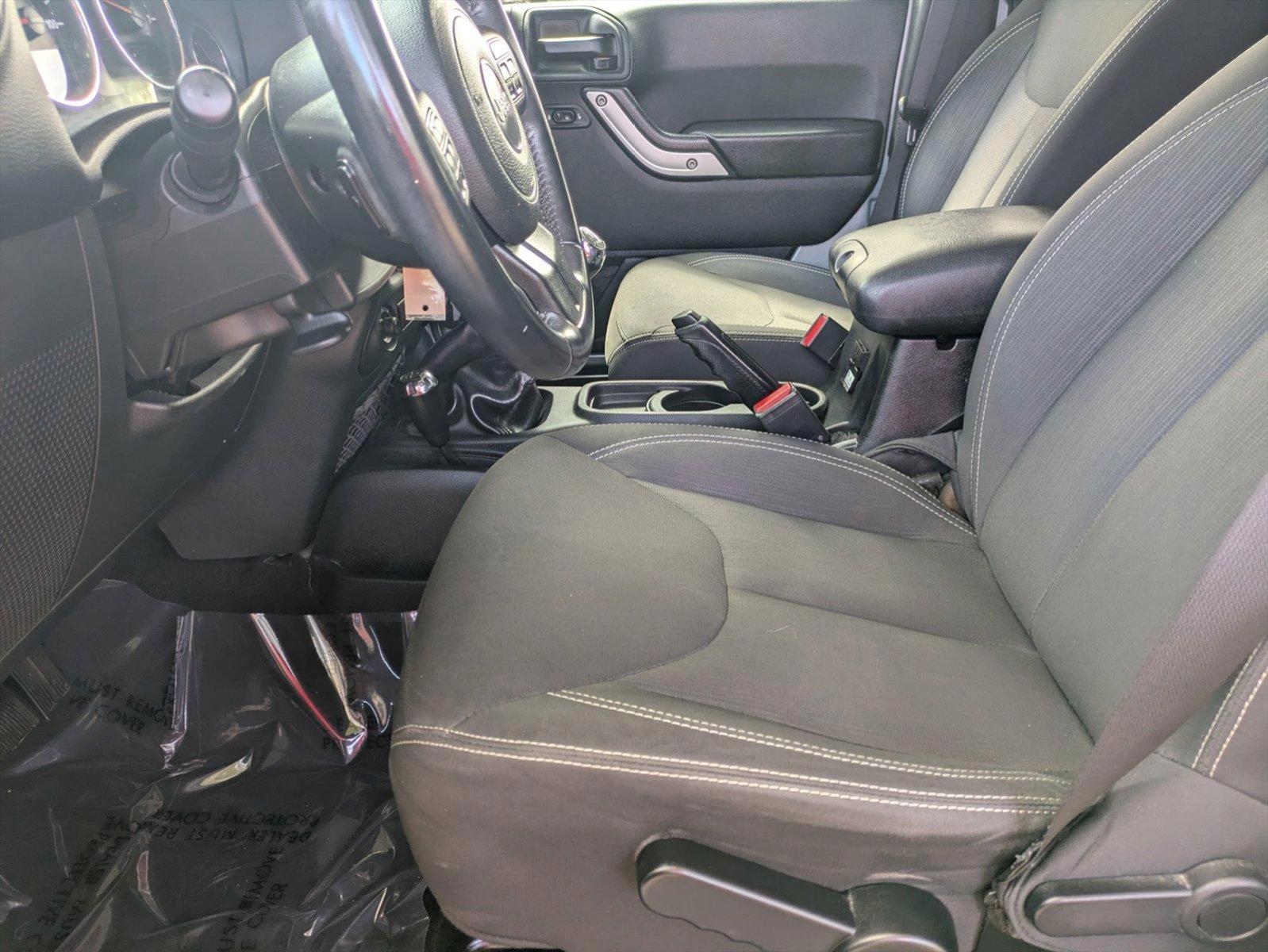 2017 Jeep Wrangler Unlimited Vehicle Photo in GREENACRES, FL 33463-3207