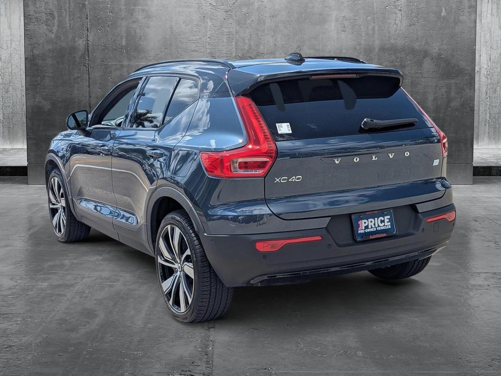 2022 Volvo XC40 Recharge Pure Electric Vehicle Photo in Delray Beach, FL 33444