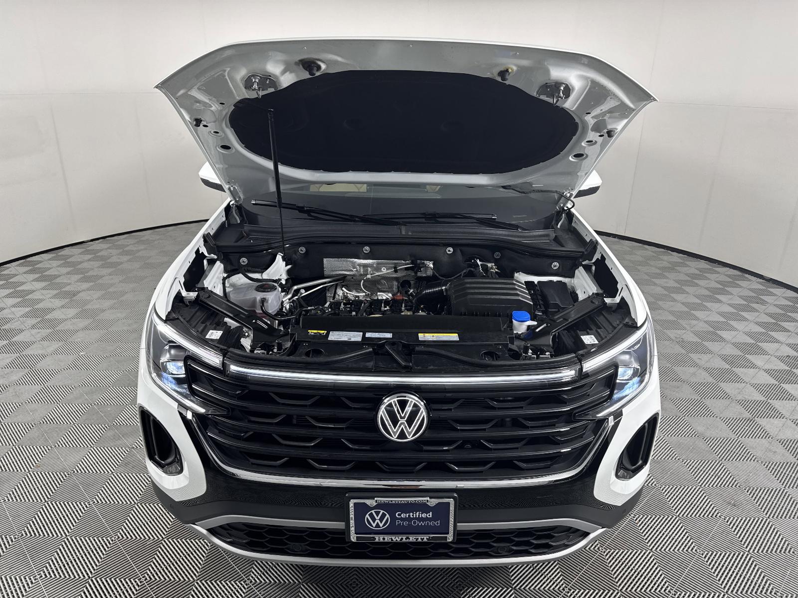 2024 Volkswagen Atlas Cross Sport Vehicle Photo in Georgetown, TX 78626