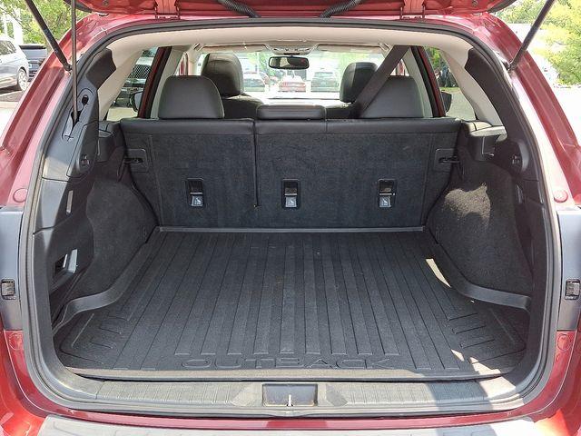 2017 Subaru Outback Vehicle Photo in DANBURY, CT 06810-5034