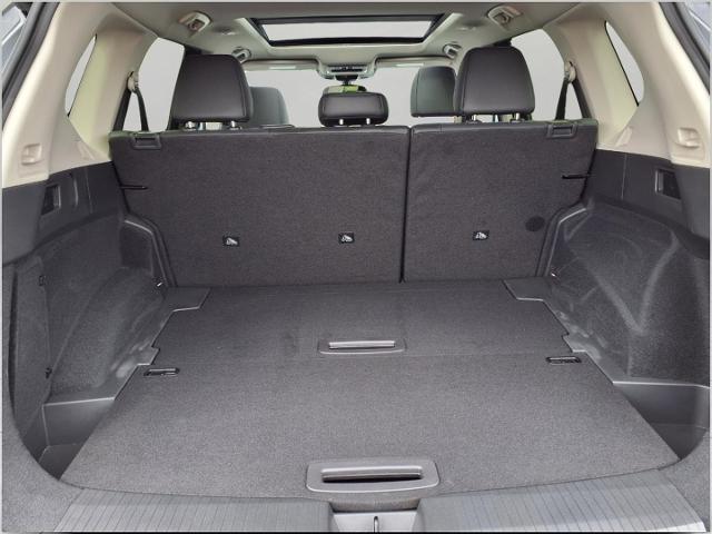 2024 Nissan Rogue Vehicle Photo in Oshkosh, WI 54904