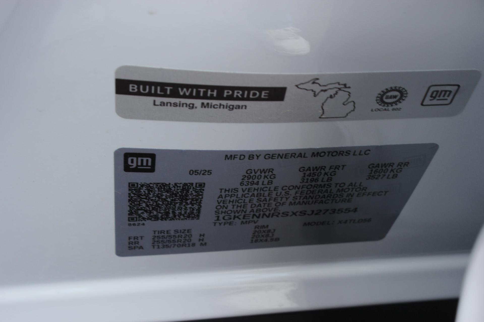 2025 GMC Acadia Vehicle Photo in AURORA, CO 80012-4011