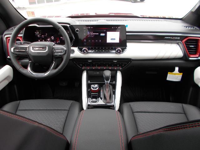 2025 GMC Canyon Vehicle Photo in LOWELL, MA 01852-4336