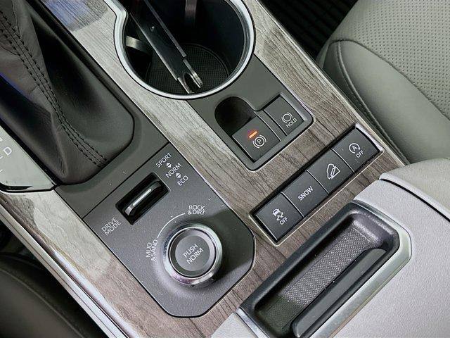 2020 Toyota Highlander Vehicle Photo in Flemington, NJ 08822
