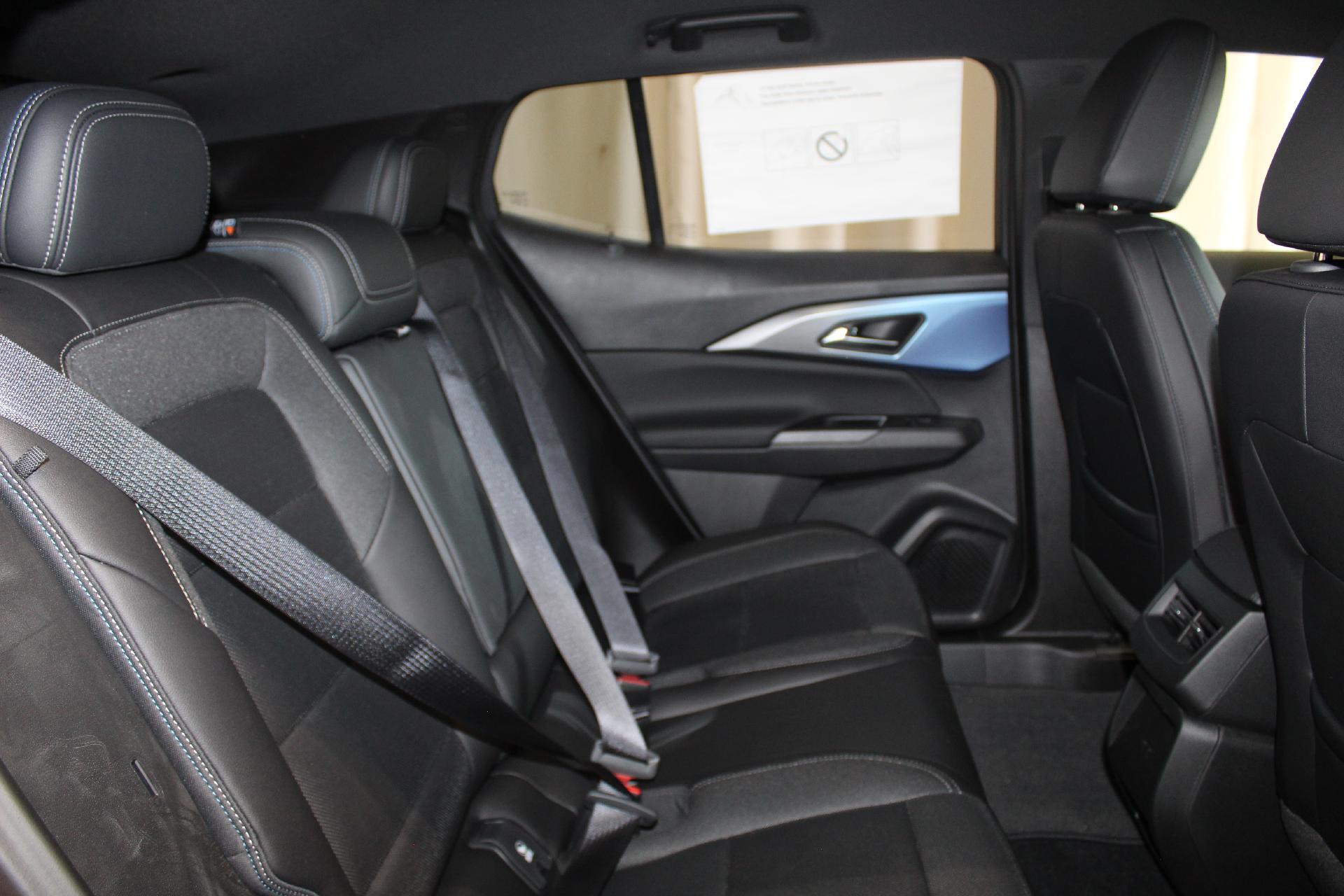 2025 Chevrolet Equinox EV Vehicle Photo in NORTHAMPTON, MA 01060-1120