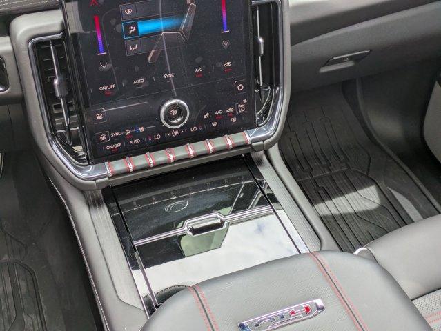 2025 GMC Yukon Vehicle Photo in SELMA, TX 78154-1460