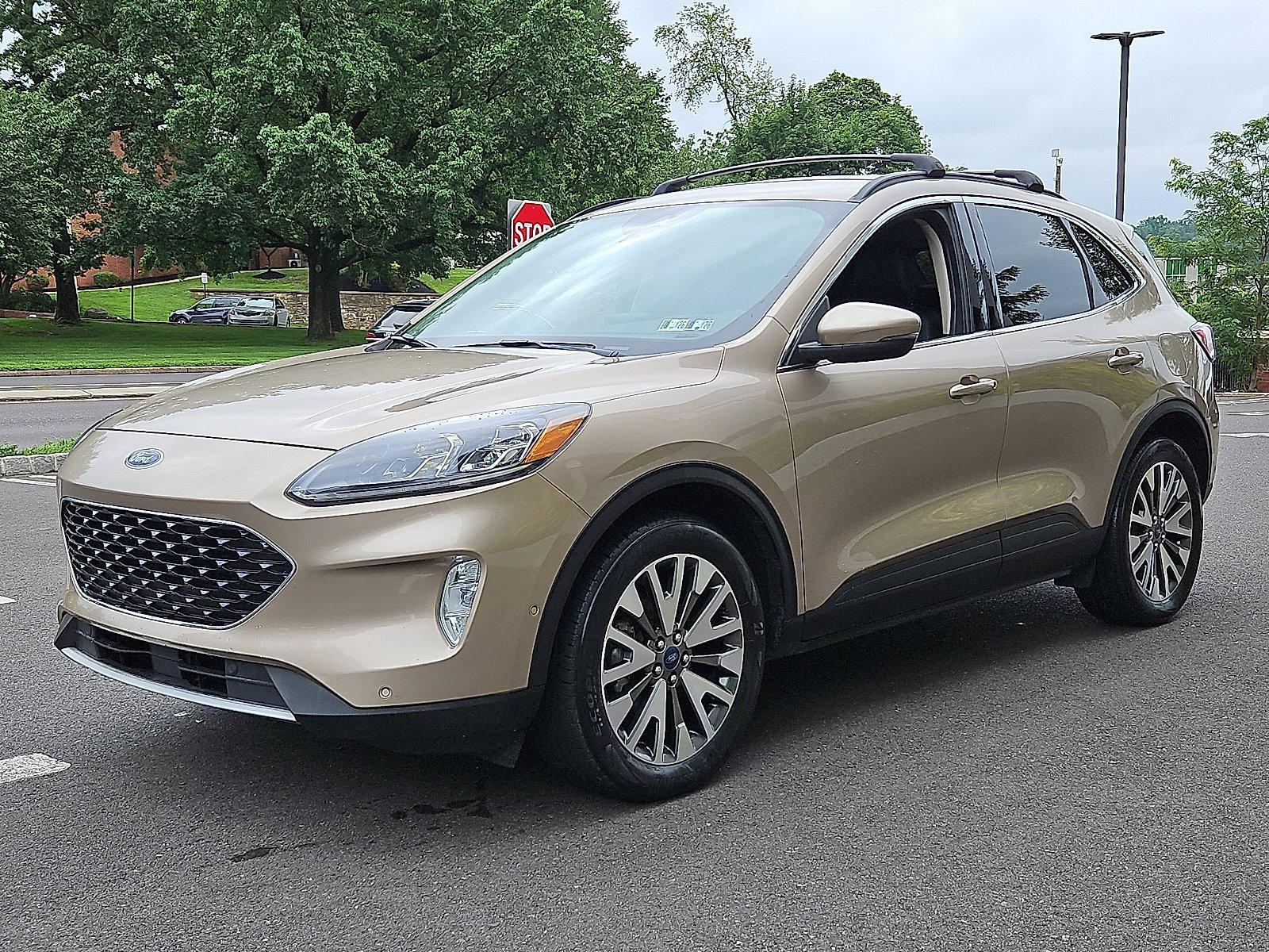 2020 Ford Escape Vehicle Photo in Jenkintown, PA 19046