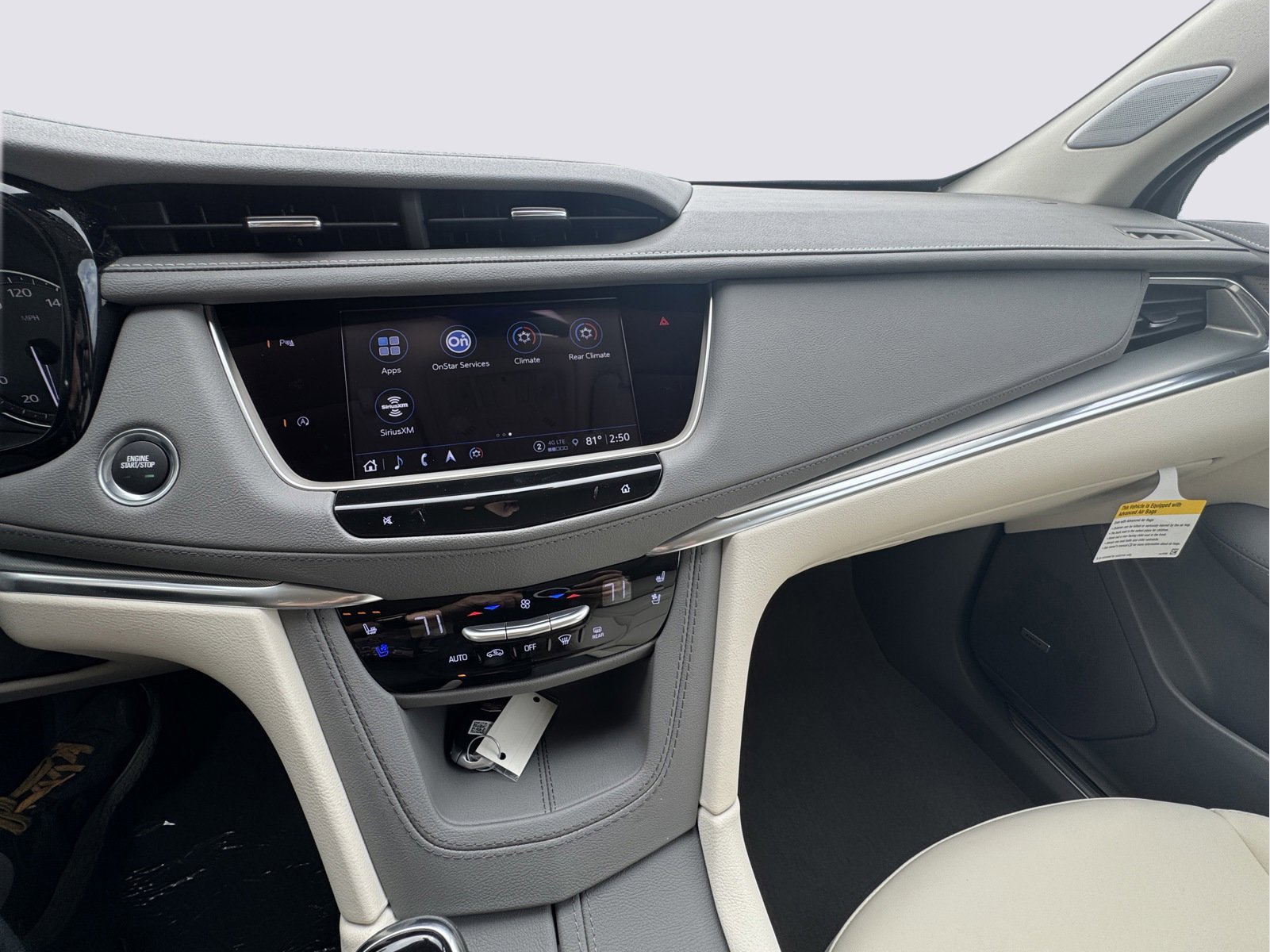 2025 Cadillac XT5 Vehicle Photo in LEOMINSTER, MA 01453-2952