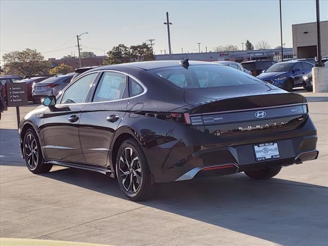 2025 Hyundai SONATA Vehicle Photo in Peoria, IL 61615