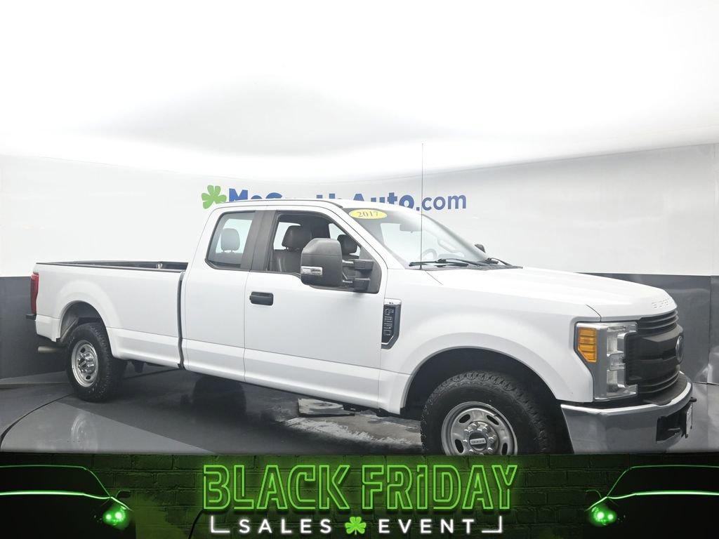 2017 Ford Super Duty F-250 SRW Vehicle Photo in Cedar Rapids, IA 52402