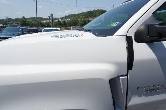 2024 Chevrolet Silverado Chassis Cab Vehicle Photo in FAIRMONT, WV 26554-2318