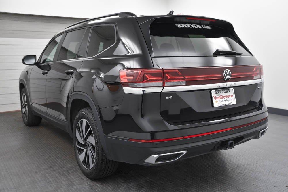 2024 Volkswagen Atlas Vehicle Photo in AKRON, OH 44303-2185