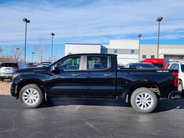 Used 2022 Chevrolet Silverado 1500 Custom with VIN 1GCPDBEK7NZ610618 for sale in Loveland, CO