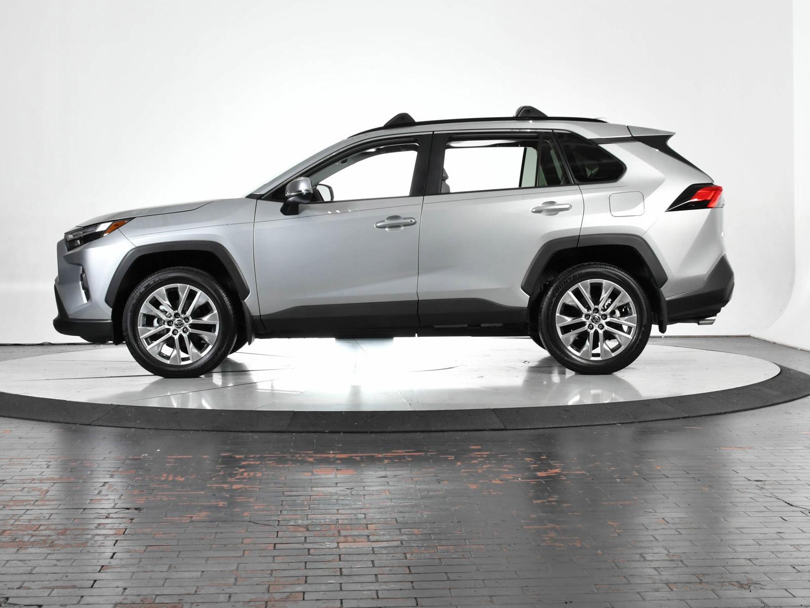 2022 Toyota RAV4 Vehicle Photo in DALLAS, TX 75235