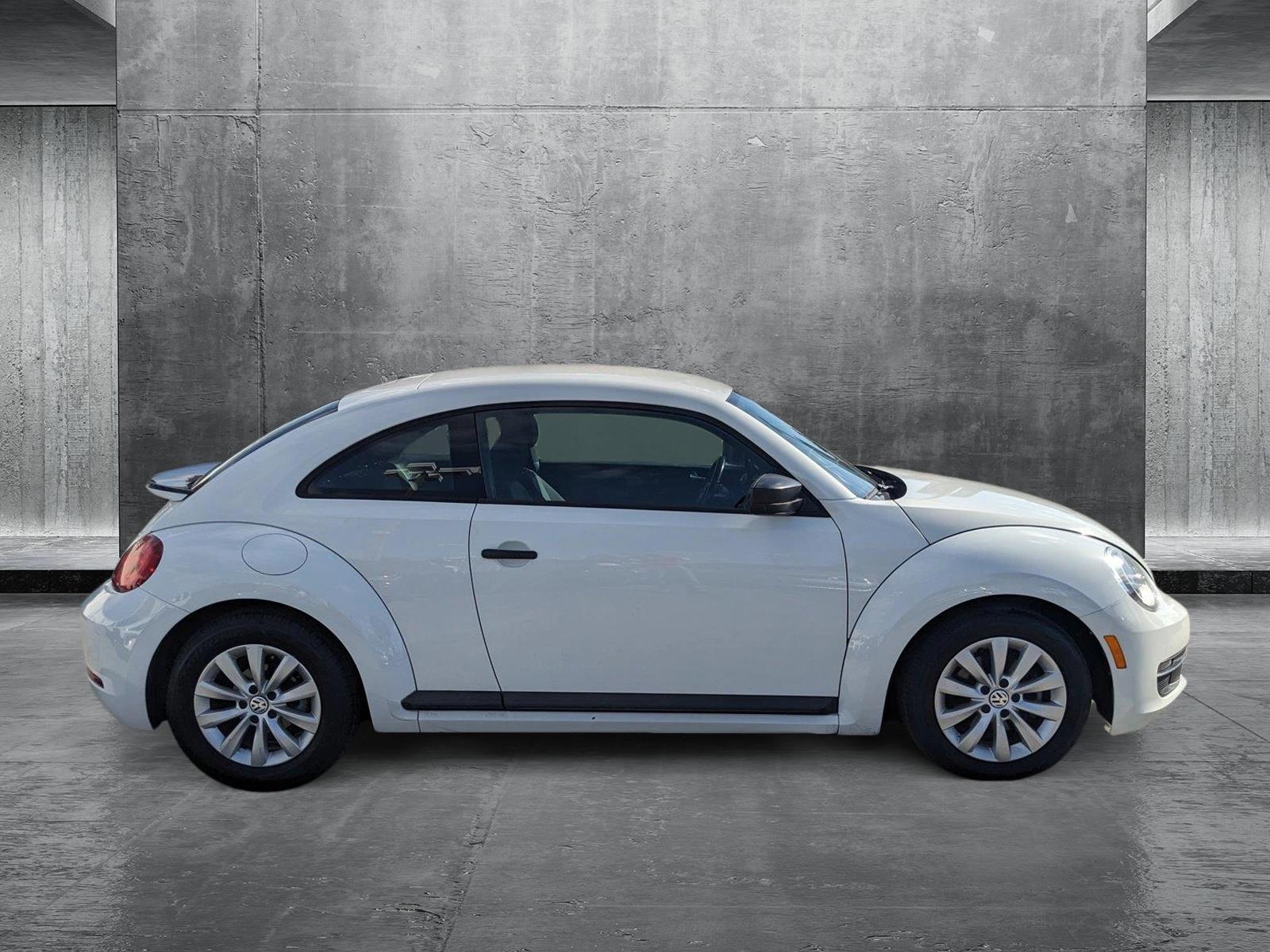 2018 Volkswagen Beetle Vehicle Photo in MIAMI, FL 33172-3015