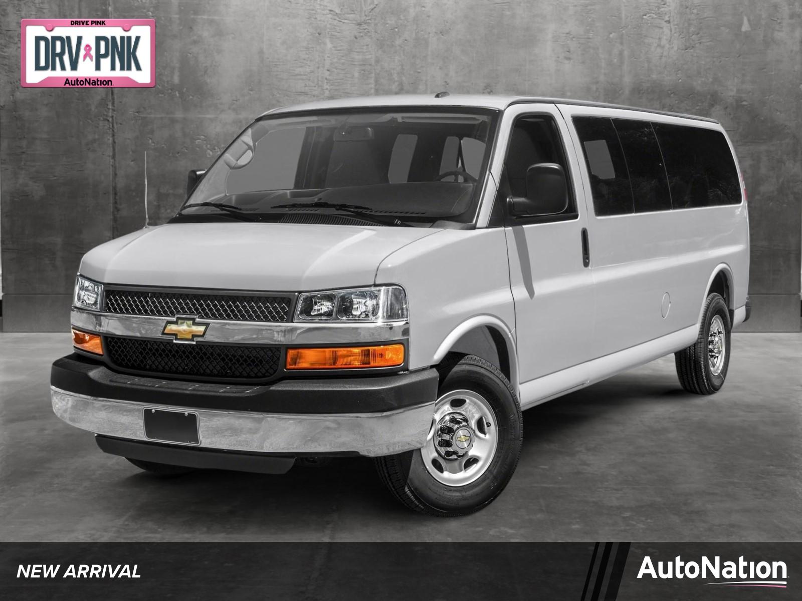 2015 Chevrolet Express Passenger Vehicle Photo in GREENACRES, FL 33463-3207