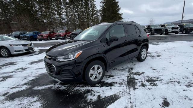 2022 Chevrolet Trax Vehicle Photo in TULLY, NY 13159-3159