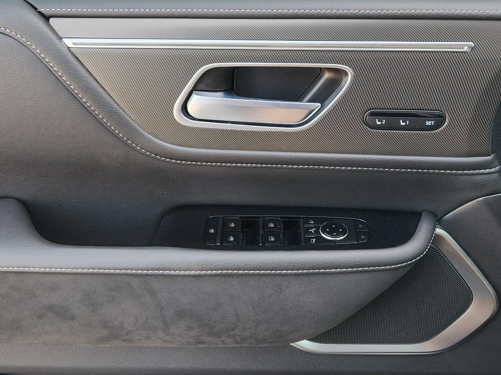 2025 INFINITI QX80 Vehicle Photo in Fort Worth, TX 76132