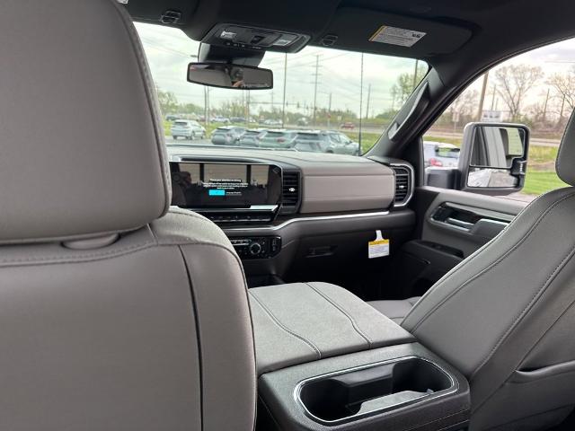 2025 Chevrolet Silverado 2500 HD Vehicle Photo in MANHATTAN, KS 66502-5036