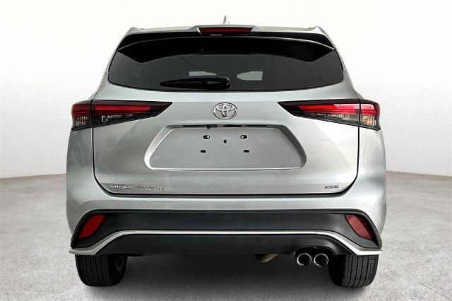2024 Toyota Highlander Vehicle Photo in San Antonio, TX 78230