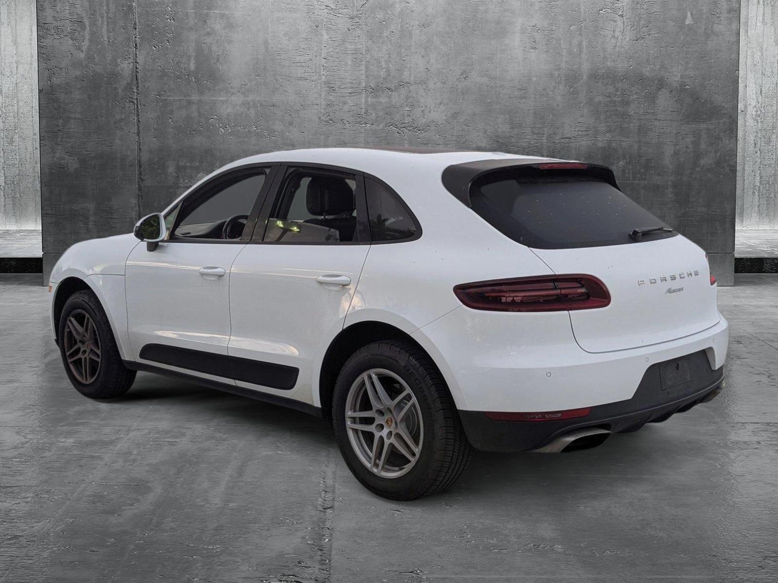 2018 Porsche Macan Vehicle Photo in PEMBROKE PINES, FL 33024-6534