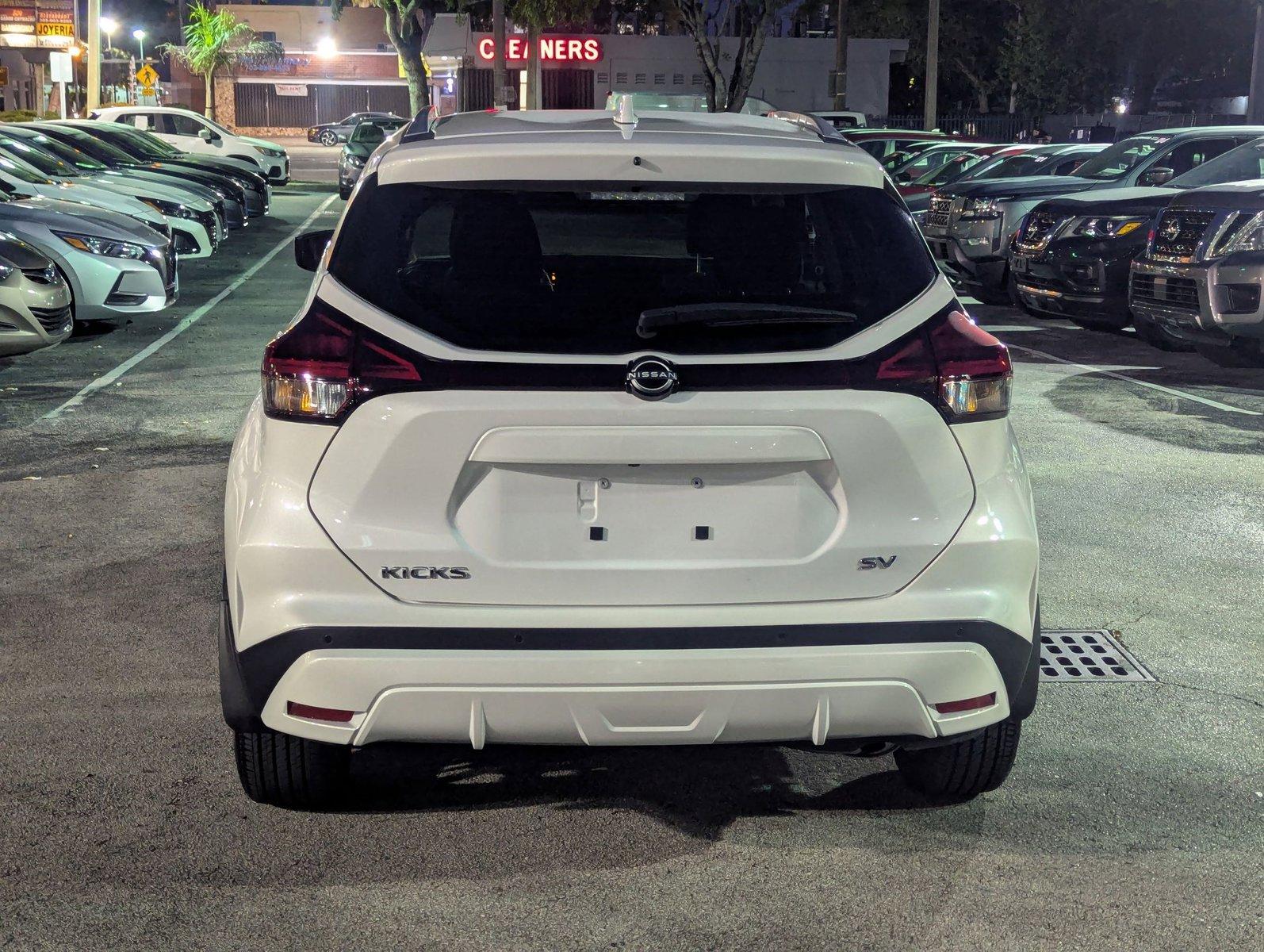 2024 Nissan Kicks Vehicle Photo in Miami, FL 33135