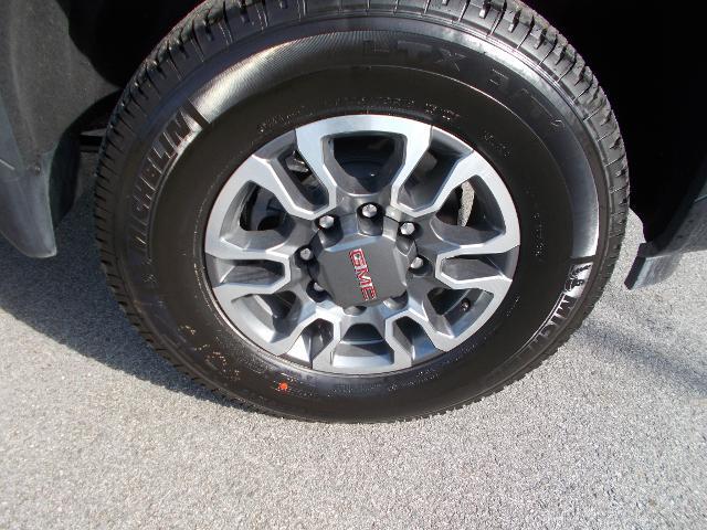 2025 GMC Sierra 3500HD Vehicle Photo in LOWELL, MA 01852-4336