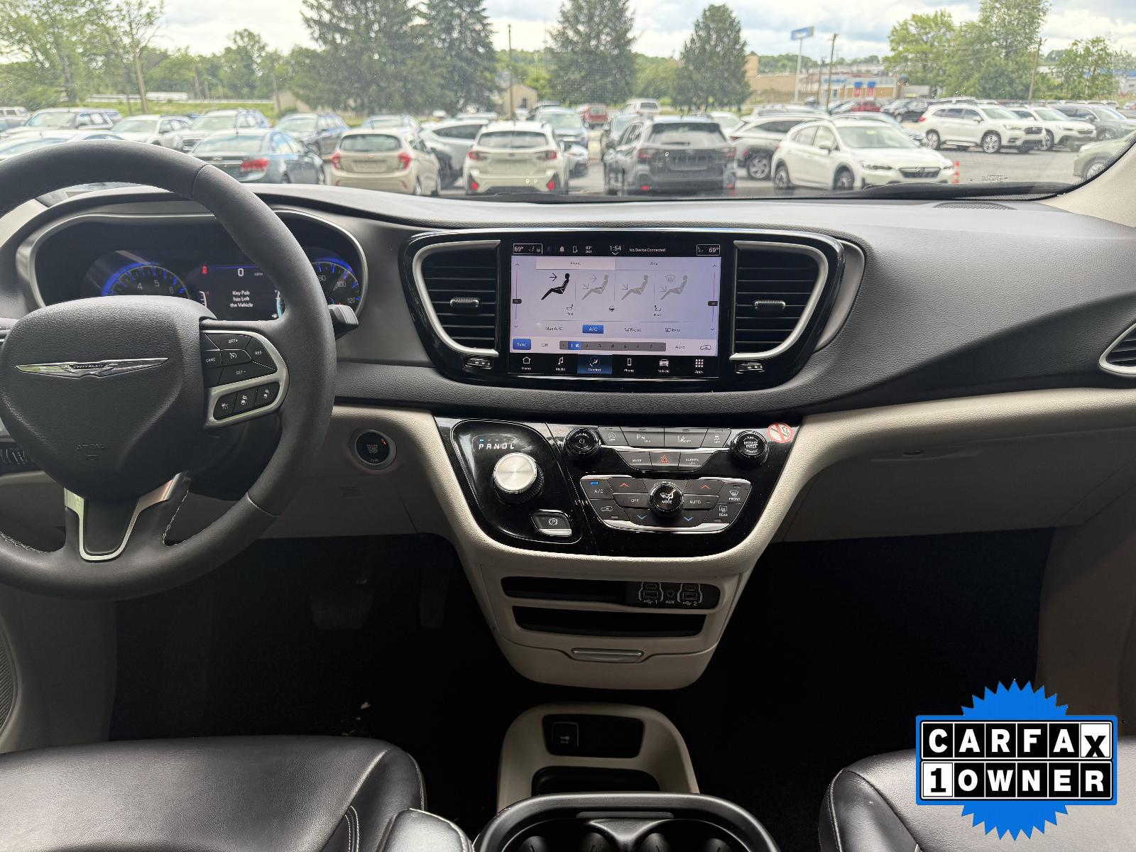 2023 Chrysler Pacifica Vehicle Photo in Harrisburg, PA 17111
