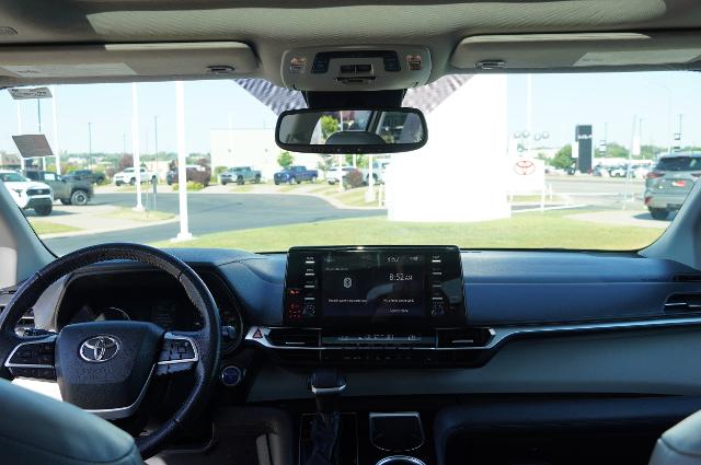 2021 Toyota Sienna Vehicle Photo in Riverdale, UT 84405