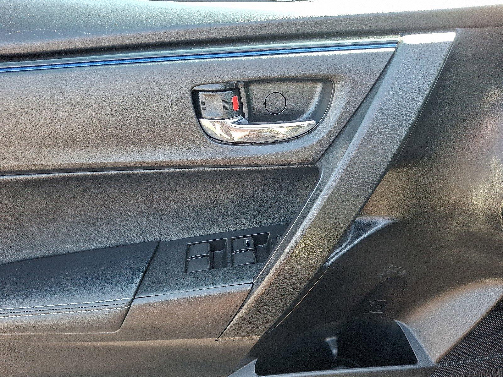 2018 Toyota Corolla Vehicle Photo in Harrisburg, PA 17111