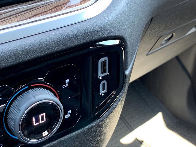 2025 Chevrolet Silverado 1500 Vehicle Photo in BEAUFORT, SC 29906-4218