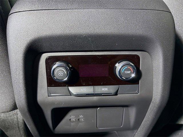 2025 Chevrolet Traverse Vehicle Photo in PUYALLUP, WA 98371-4149