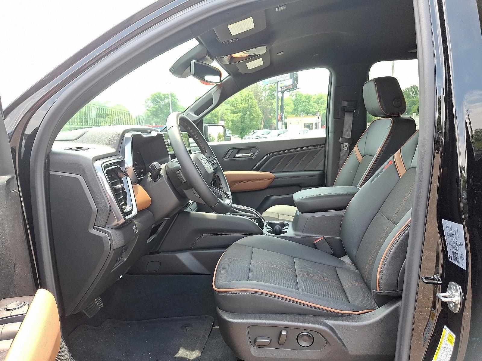 2024 GMC Canyon Vehicle Photo in Trevose, PA 19053