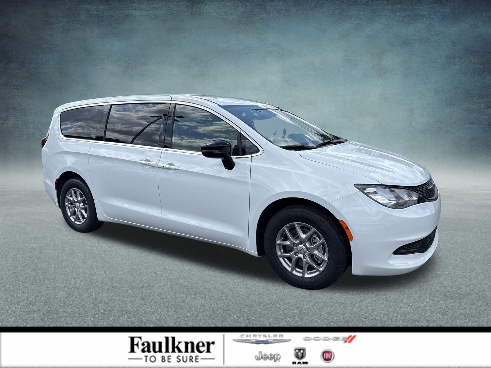 2025 Chrysler Voyager Vehicle Photo in Mechanicsburg, PA 17050-1707