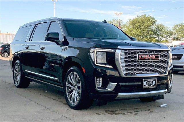 2023 GMC Yukon XL Vehicle Photo in TOPEKA, KS 66609-0000
