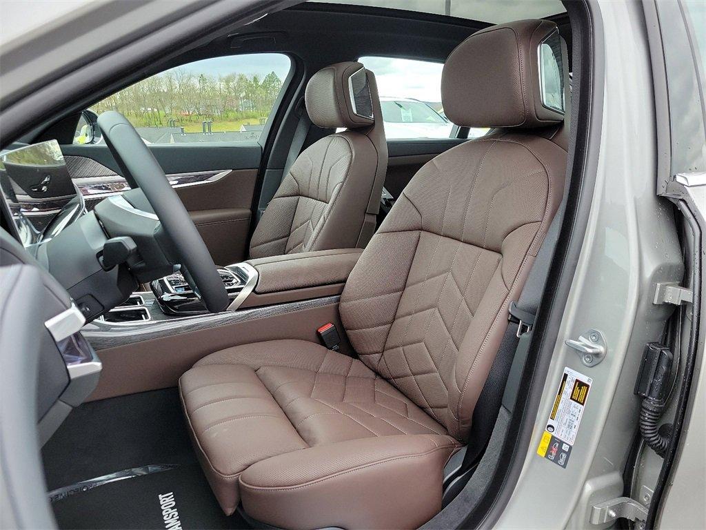 2024 BMW i7 Vehicle Photo in Muncy, PA 17756