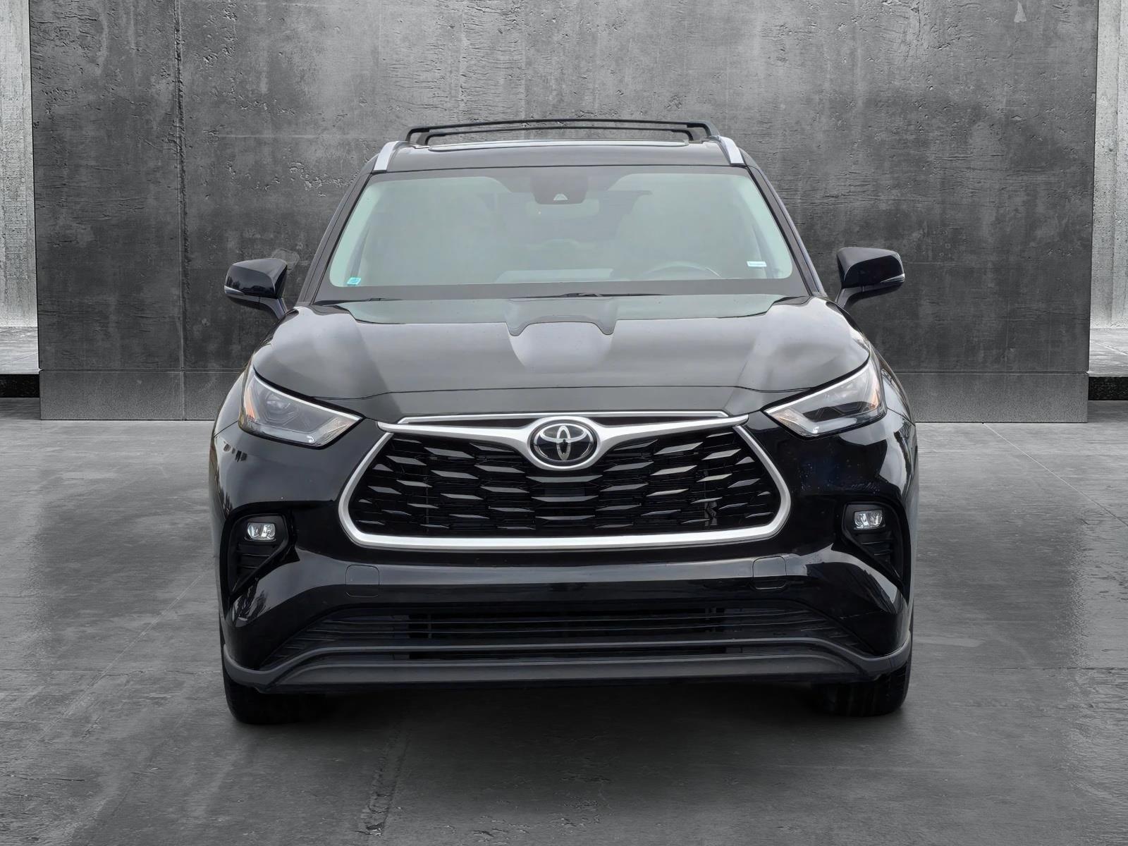 2023 Toyota Highlander Vehicle Photo in Spokane Valley, WA 99212