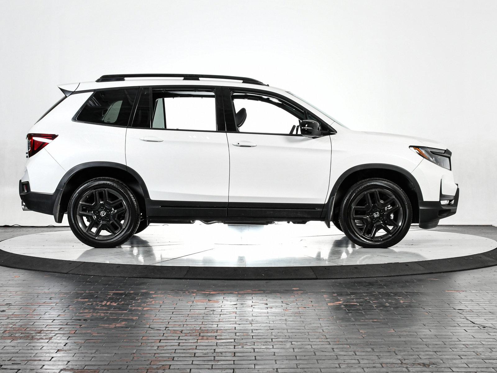 2024 Honda Passport Vehicle Photo in DALLAS, TX 75235