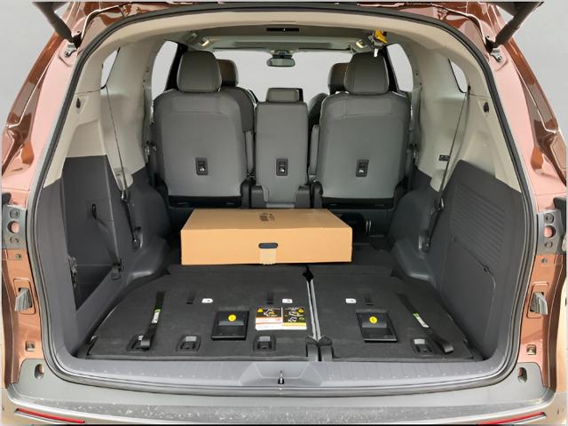 2023 Toyota Sienna Vehicle Photo in Oshkosh, WI 54904