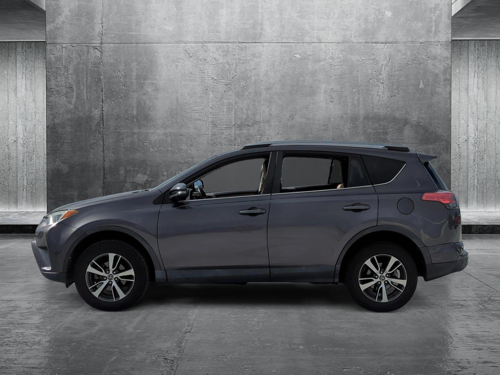 2018 Toyota RAV4 Vehicle Photo in Ft. Myers, FL 33907