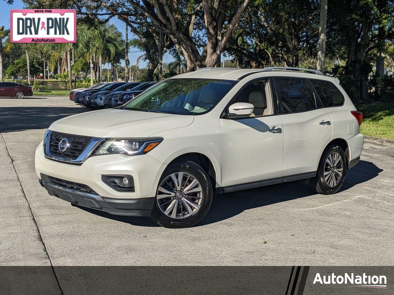 2017 Nissan Pathfinder Vehicle Photo in Pembroke Pines , FL 33084