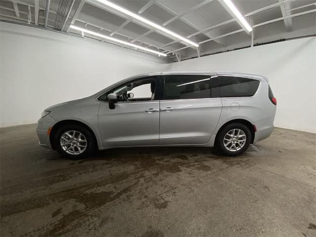 2023 Chrysler Pacifica Vehicle Photo in PORTLAND, OR 97225-3518