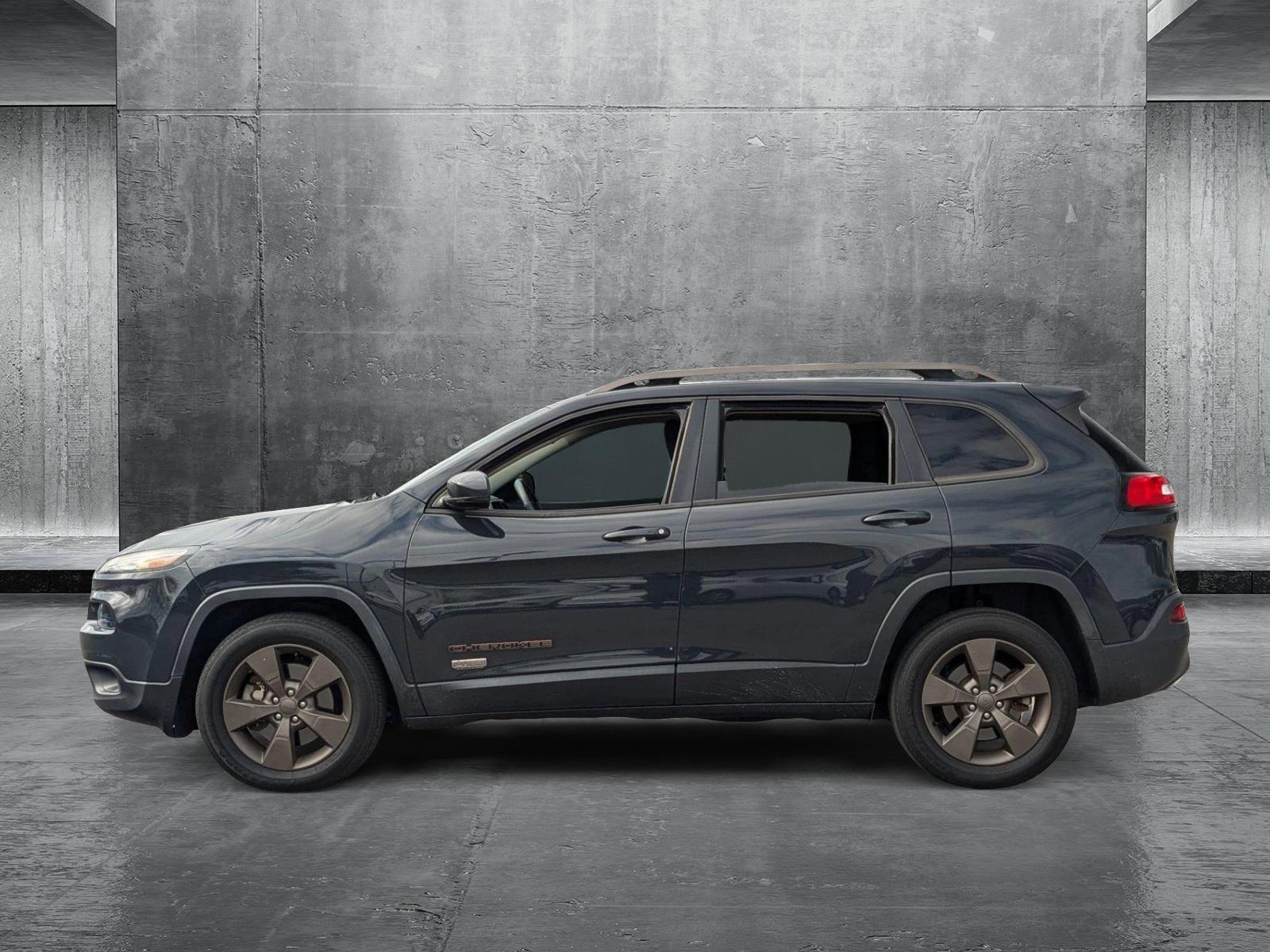 2017 Jeep Cherokee Vehicle Photo in St. Petersburg, FL 33713