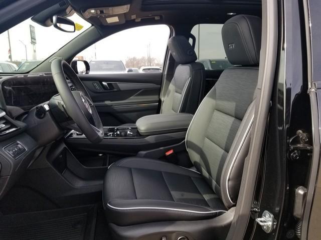 2025 Buick Enclave Vehicle Photo in ELYRIA, OH 44035-6349